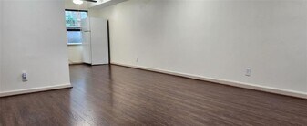 1433 Cedar Post Ln in Houston, TX - Building Photo
