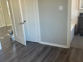 1111 Blake Ave, Unit 1111 Blake Av. Frogtown in Los Angeles, CA - Foto de edificio - Building Photo