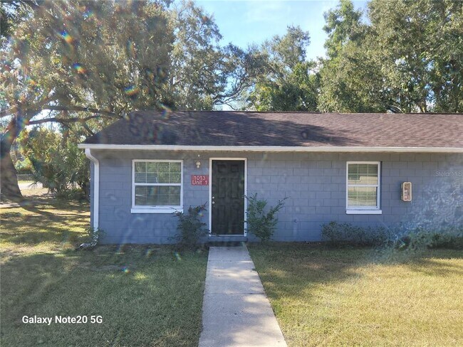 1013 Beecher St in Leesburg, FL - Building Photo - Building Photo