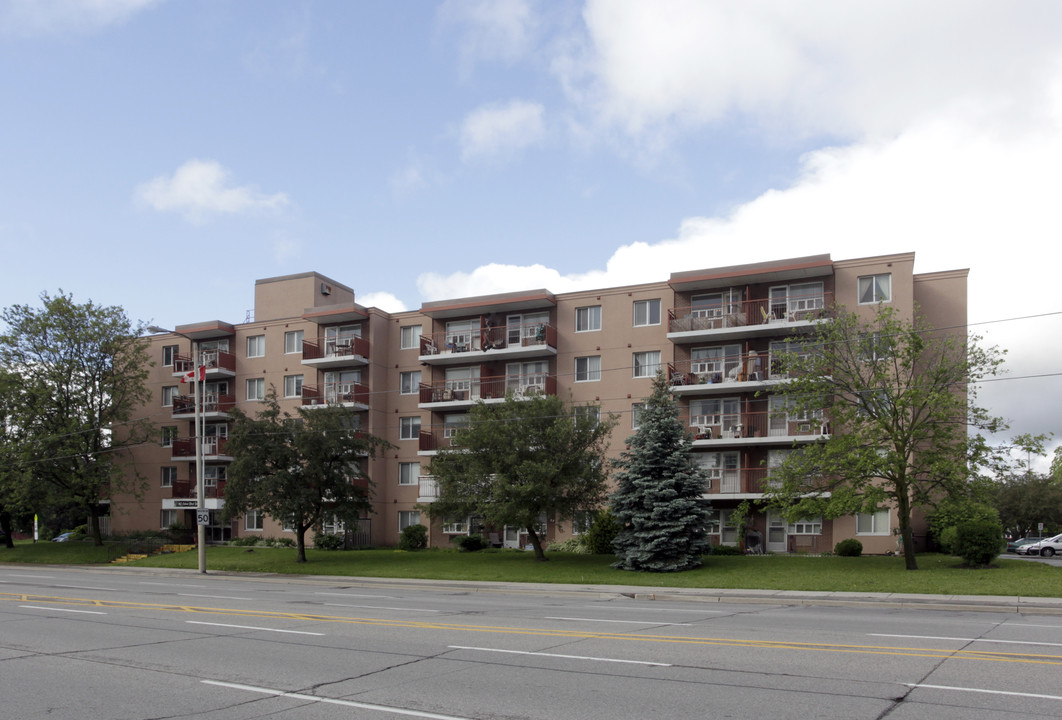 Bruce Apartments in Milton, ON - Building Photo