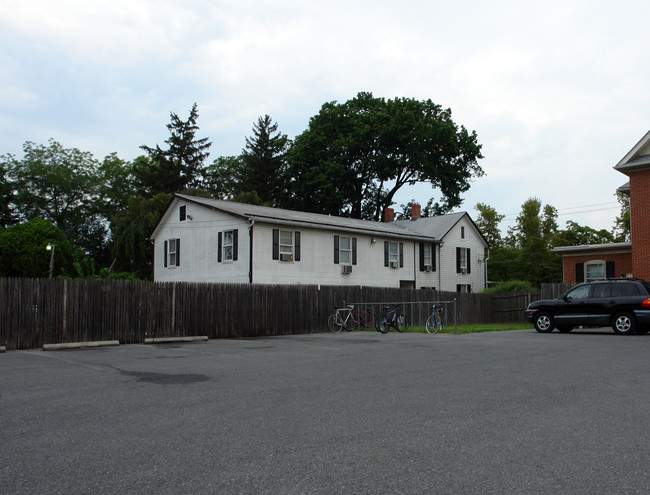 606 E Patrick St in Frederick, MD - Foto de edificio - Building Photo