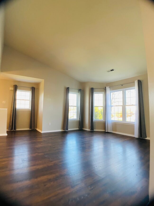 305 Shepherds Way, Unit 305 in Southampton, PA - Building Photo - Building Photo