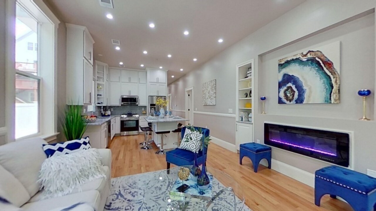 51 Hamilton St, Unit 1 in Boston, MA - Building Photo