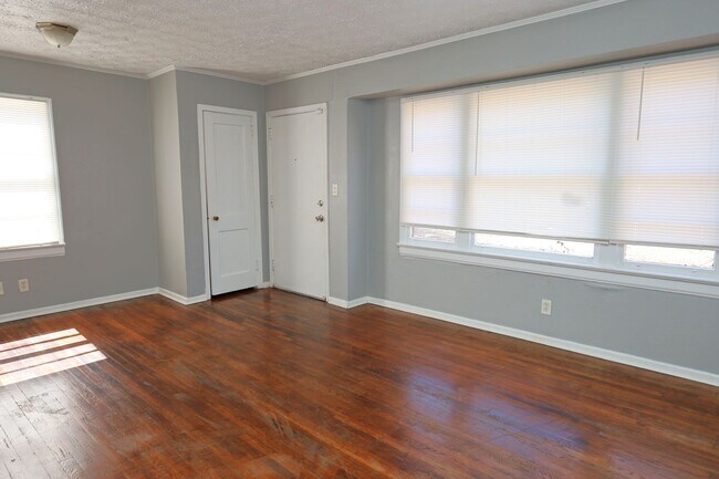 1807 Charlton St in Valdosta, GA - Building Photo - Building Photo