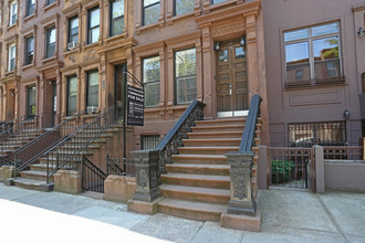 124 W 132nd St in New York, NY - Building Photo - Building Photo