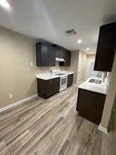 410 Parkhill Cove in Round Rock, TX - Foto de edificio - Building Photo