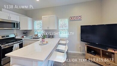 5138 Alumni Pl in San Diego, CA - Building Photo - Building Photo