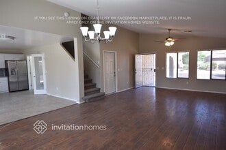 9255 W Carol Ave in Peoria, AZ - Foto de edificio - Building Photo