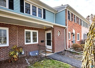 65 Salem Walk in Milford, CT - Building Photo - Building Photo