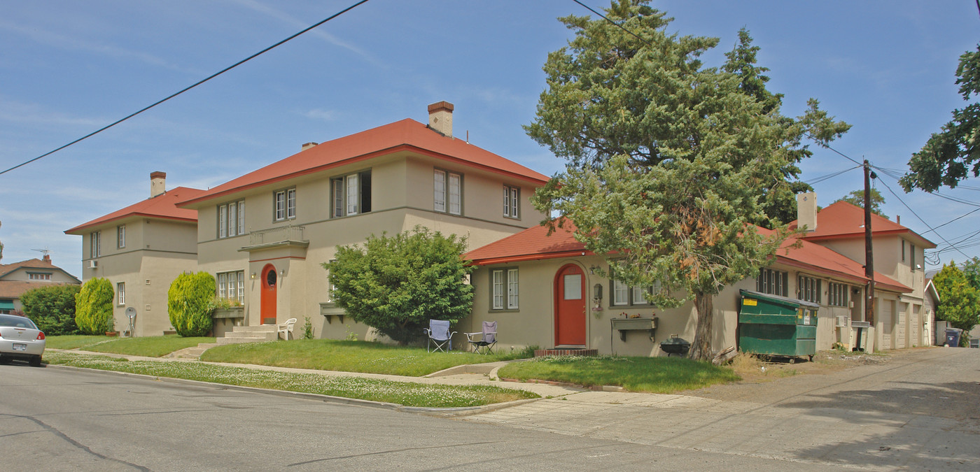 Yakima Court Properties in Wenatchee, WA - Building Photo