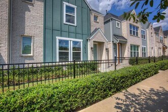7672 Resting Mews in North Richland Hills, TX - Building Photo - Building Photo
