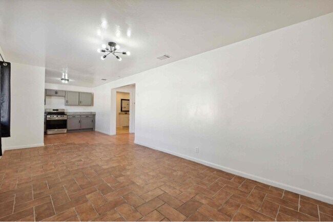 810 Zachry Dr in San Antonio, TX - Building Photo - Building Photo