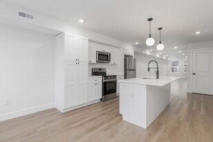 2057 E Rush St in Philadelphia, PA - Building Photo