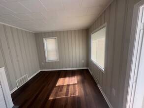 9611 Dunlap Ave in Cleveland, OH - Building Photo - Building Photo