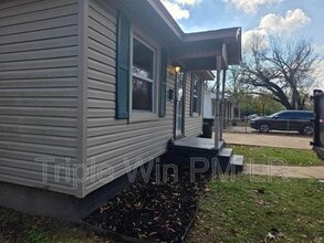 1626 Davis St in Conway, AR - Building Photo - Building Photo