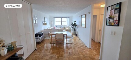 401 2nd Ave in New York, NY - Foto de edificio - Building Photo