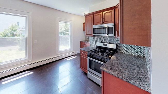244 Edgewood Ave in New Haven, CT - Foto de edificio - Building Photo