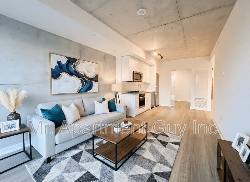 195 McCaul St in Toronto, ON - Building Photo