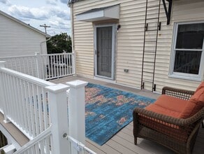 37 Myrtle St, Unit 2 in Somerville, MA - Building Photo - Building Photo