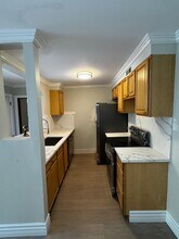 5460 White Oak Ave, Unit Unit D106 in Encino, CA - Foto de edificio - Building Photo