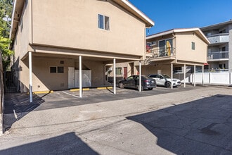 320 E Del Mar Blvd in Pasadena, CA - Building Photo - Building Photo