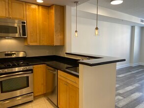 3600 S Glebe Rd, Unit 427 in Arlington, VA - Foto de edificio - Building Photo