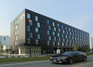 The Quad at York Phase 1 in North York, ON - Building Photo - Building Photo