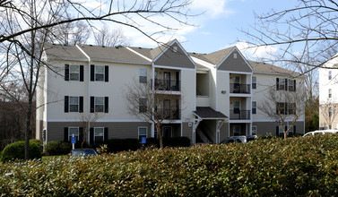 Chickahominy Bluff Apartments - Tax Credit in Mechanicsville, VA - Building Photo - Building Photo