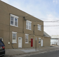 267 Broadway in Bethpage, NY - Foto de edificio - Building Photo