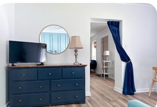 1803 Timberlake Dr in Lynchburg, VA - Foto de edificio - Building Photo