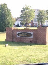 7474 Pebble Lake Dr in Mechanicsville, VA - Building Photo - Building Photo