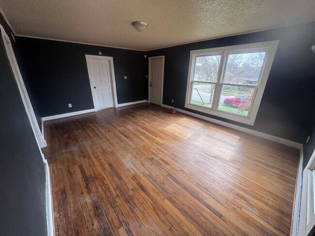 1823 E Glenwood Ave in Knoxville, TN - Building Photo - Building Photo