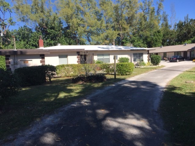 Multi Family with Additional Land in West Palm Beach, FL - Building Photo