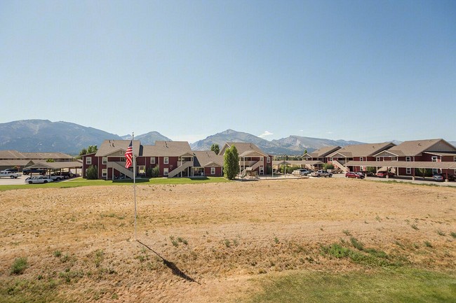 Mountain View III Apartments in Hamilton, MT - Building Photo - Building Photo