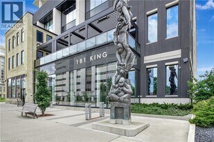 181 King St S in Waterloo, ON - Building Photo