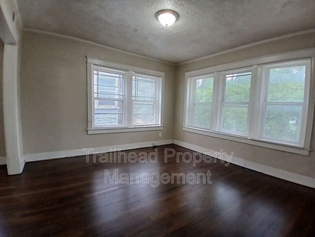 property at 106 N Indiana Ave