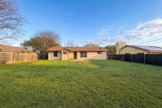 908 Hackberry St in Copperas Cove, TX - Building Photo - Building Photo