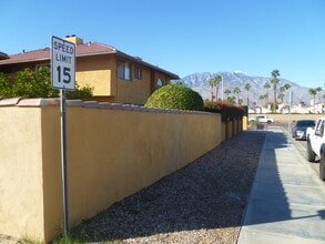 29500 Landau Blvd in Cathedral City, CA - Building Photo - Building Photo