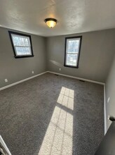 11 Hissrich St in Sauget, IL - Foto de edificio - Building Photo