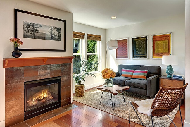 9017 Stone Ave N in Seattle, WA - Building Photo - Building Photo