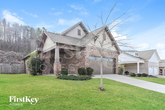 1380 Woodridge Pl in Gardendale, AL - Foto de edificio - Building Photo