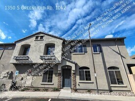 1350 S Greenfield Rd in Mesa, AZ - Building Photo