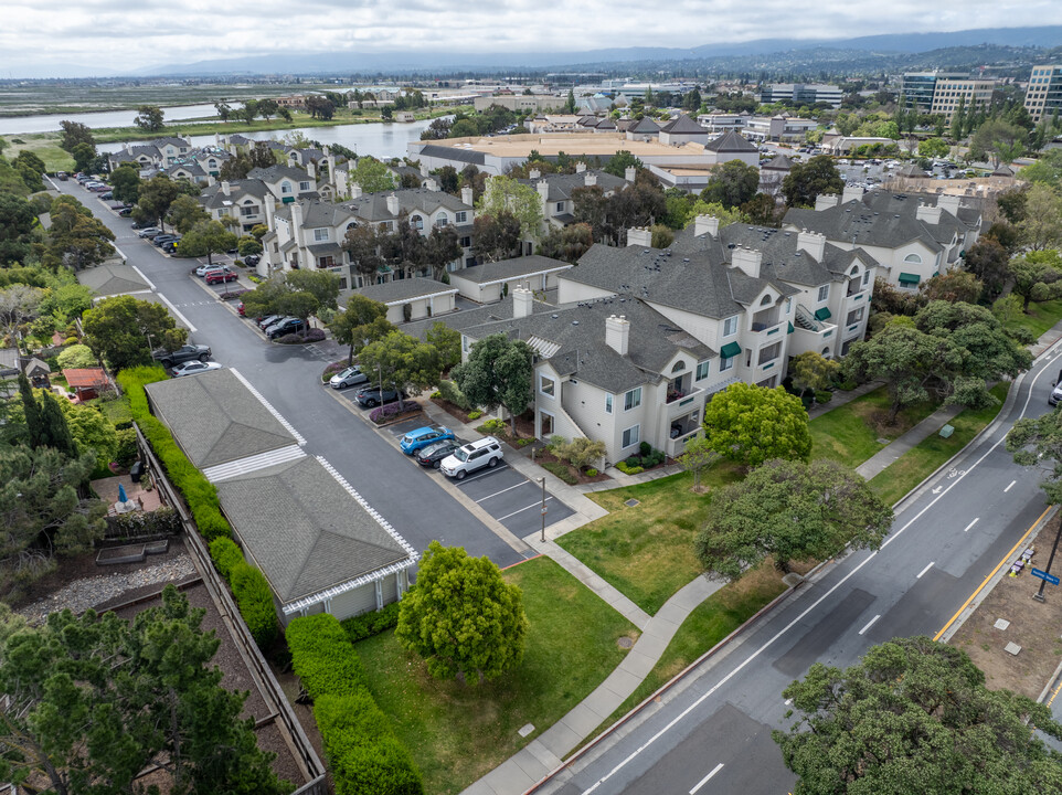 2001 Hastings Shore Ln in Redwood City, CA - Building Photo