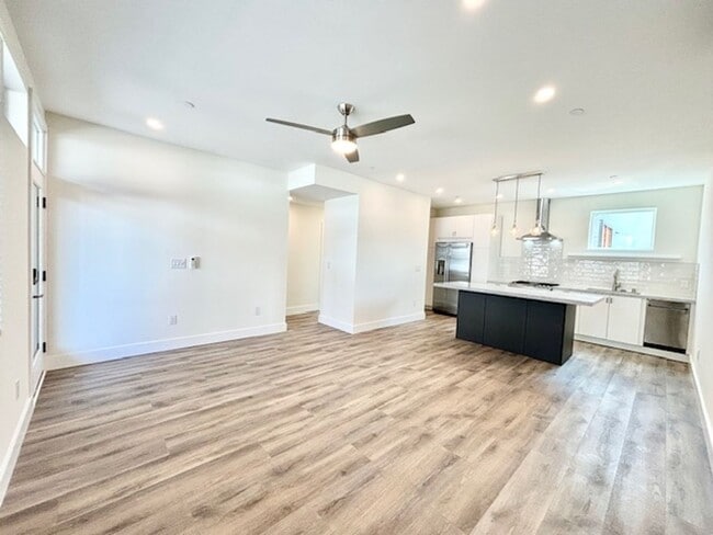 property at 127 S Santa Rosa St