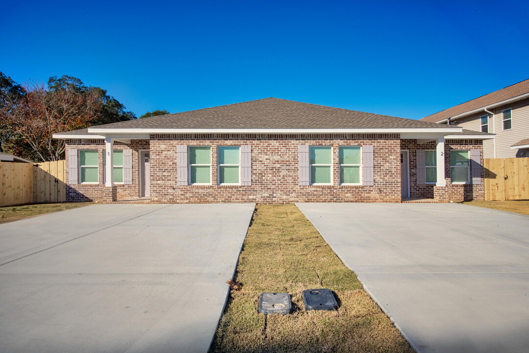 142 Rickey Ave in Fort Walton Beach, FL - Building Photo