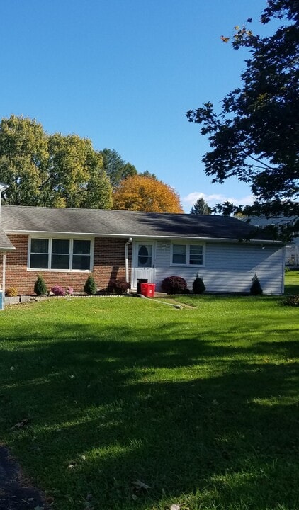 917 S Chester Rd, Unit 1 bedroom in West Chester, PA - Building Photo