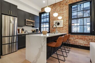 1148 S Peters St in New Orleans, LA - Building Photo - Building Photo
