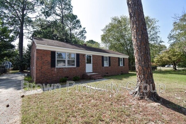 1748 Wayne Ln in Fayetteville, NC - Building Photo - Building Photo