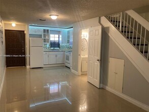 12025 SW 18th St in Miami, FL - Building Photo - Building Photo