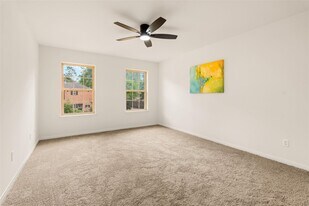 5502 Graystone Ln in Houston, TX - Building Photo